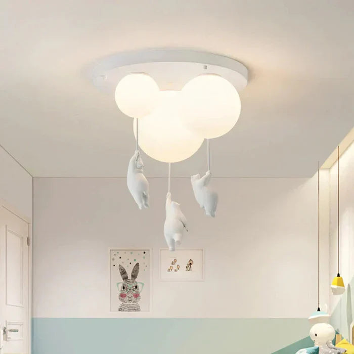 Kindvriendelijke hanglamp beer en ballon, warmwit LED licht voor comfortabele sfeer.