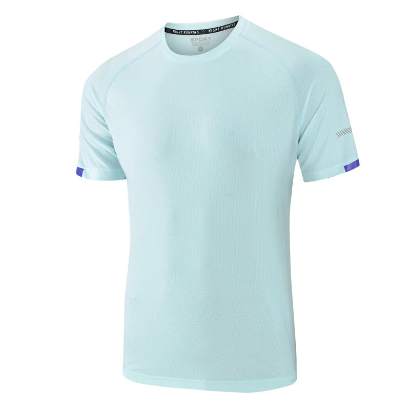Zacht, comfortabel plus size heren T-shirt, ademend en sneldrogend. Ideale herenkleding voor sport en casual.