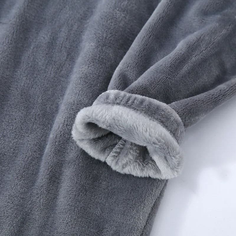 Heerlijk warme herenpyjama set, perfect voor gezellige avonden op de bank.