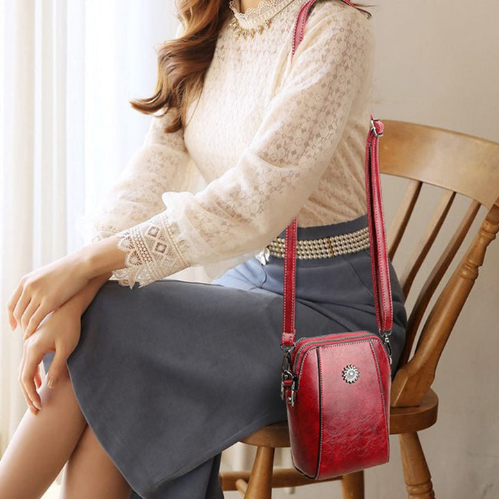 Stijlvolle dames schoudertas van imitatieleer, perfect als compacte en elegante accessoire.