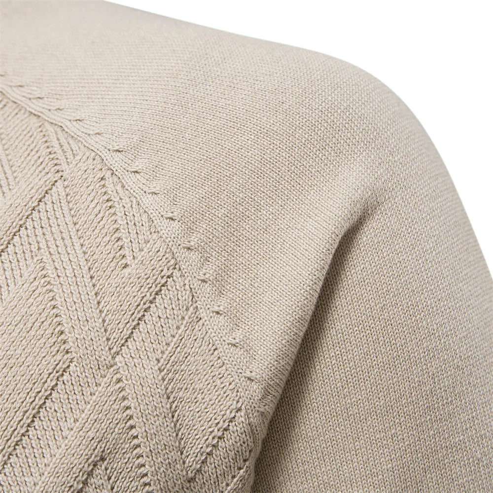 Comfortabele heren trui in een effen kleur, warm en zacht voor de winter.