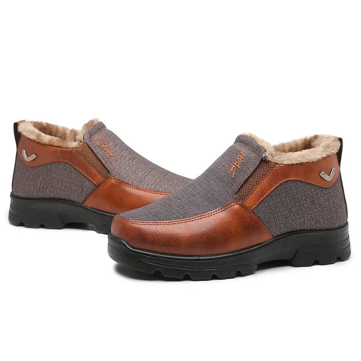 Casual bruine heren instap winterschoenen, ideaal voor ontspannen dagen in de koude wintermaanden.