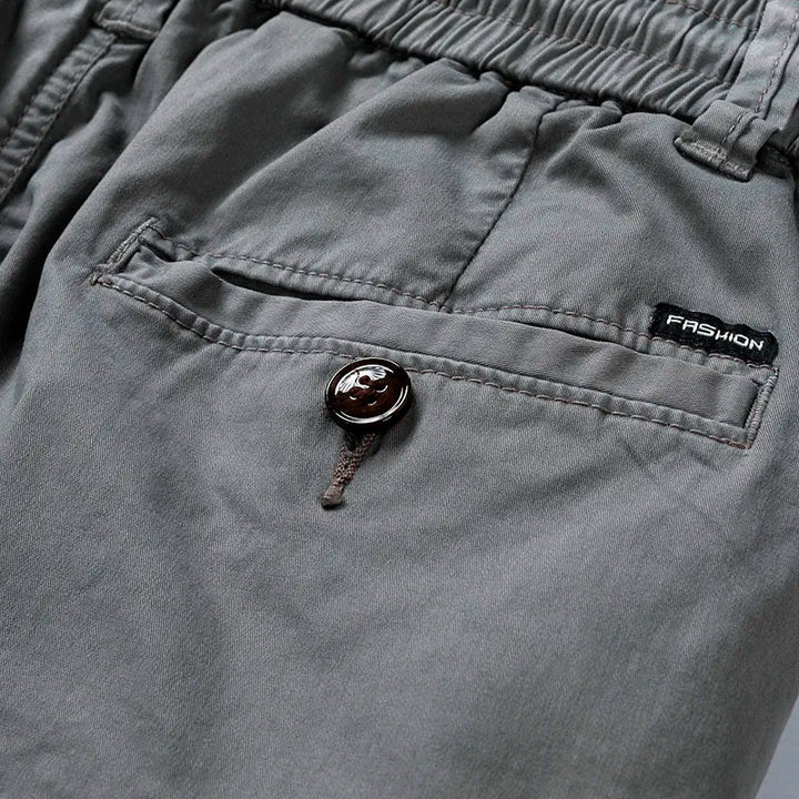 Outdoor heren cargoshort, duurzame korte broek met veel opbergruimte voor de zomer.