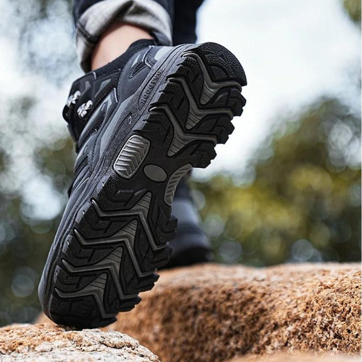Comfortabele waterdichte outdoor schoenen voor dames, perfect voor herfst/winter.