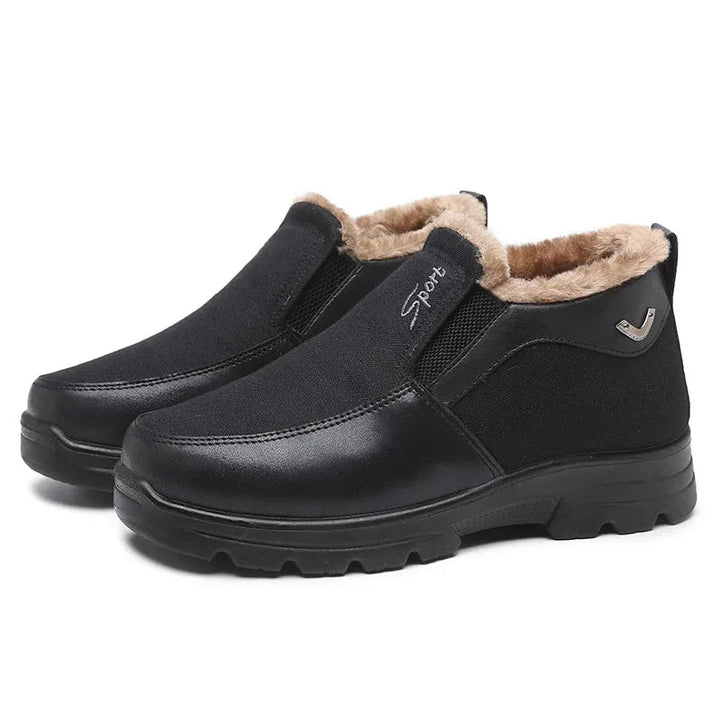 Extra warme instap heren winterschoenen met zachte binnenvoering, voor behaaglijke voeten in de winter.
