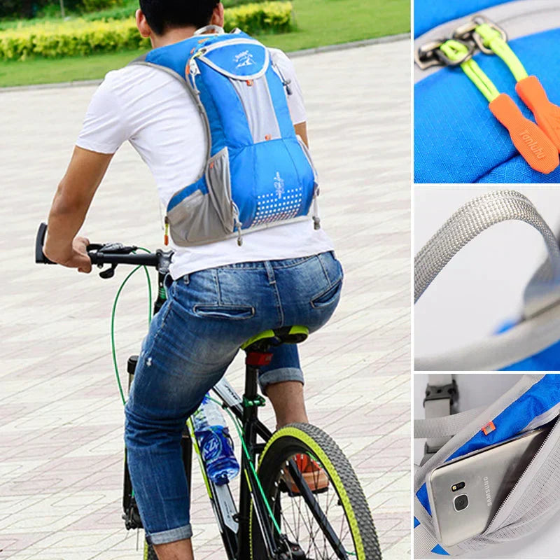 Vooraanzicht van de MALORIA lichtgewicht dagrugzak, waterdicht en unisex, perfect voor wandelen.
