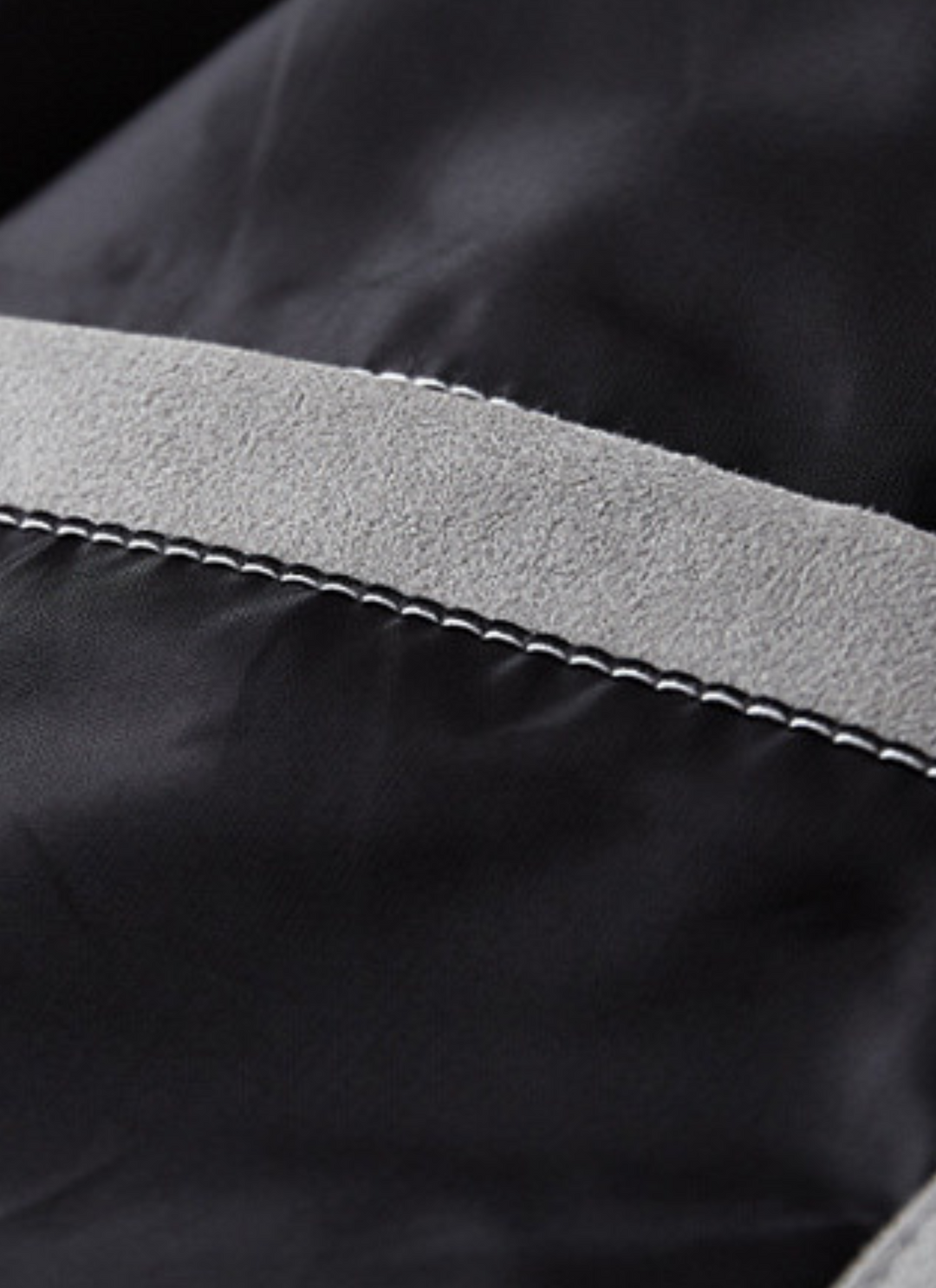 Modieuze grijze jas Matteo, comfortabele pasvorm, perfect als tussenjas voor mannen.
