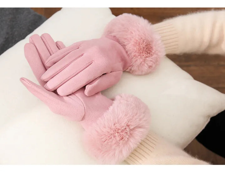 Suède dameshandschoenen met imitatiebont, een must-have voor winterse elegantie en warmte.
