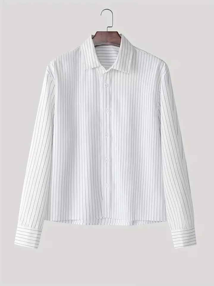 Trendy heren oversized overhemd met verticale strepen en lange mouwen, voor een relaxte casual look.