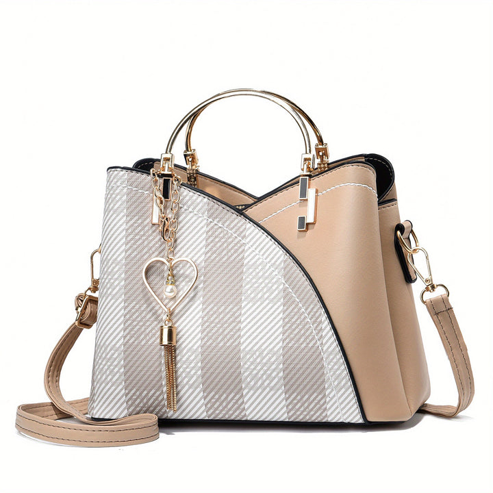 Stijlvolle rode leren tas; perfect voor avonduitjes of speciale gelegenheden.