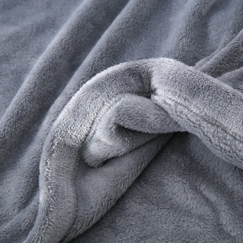 Ademende heren winterpyjama, comfortabele set die warmte vasthoudt.