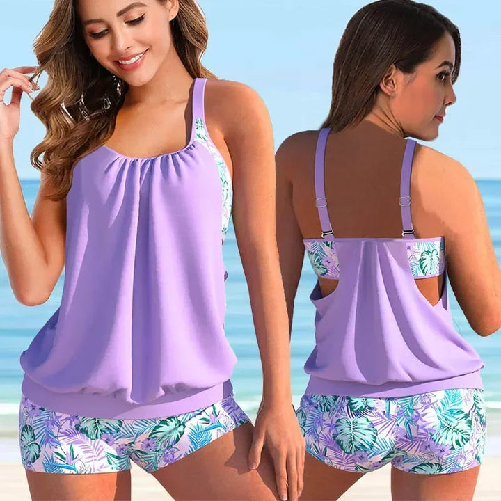 Volledige dames tankiniset: racerback top en boyshort broekje, perfect voor zwemmen of ontspannen aan het water.