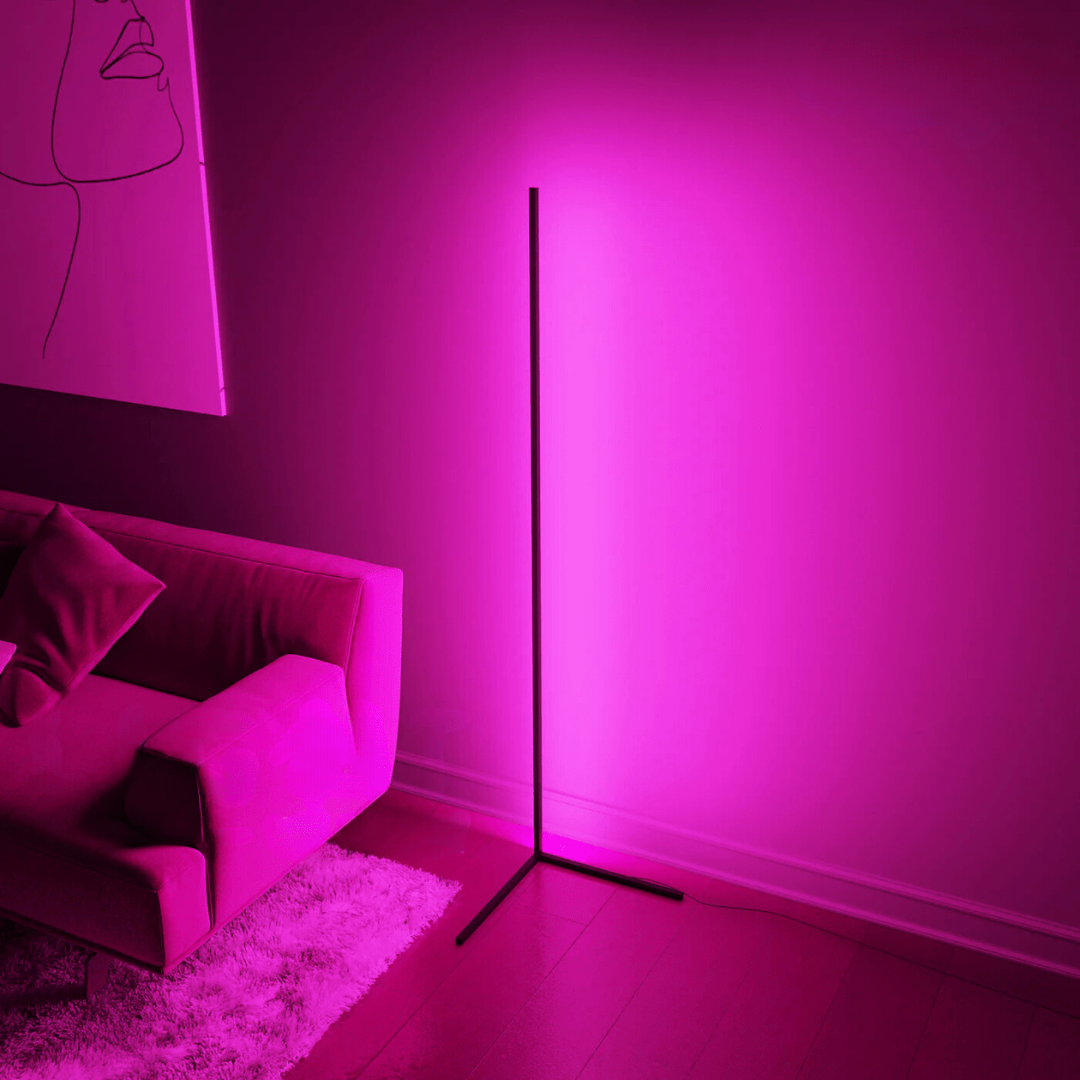 Veelzijdige dimbare LED vloerlamp met multi-kleur opties, perfect voor elke sfeer en interieurstijl.