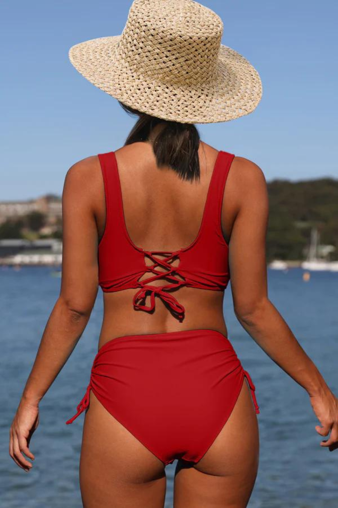Solea effen dames bikiniset met sportieve twist. Perfect voor zwembad, strand en actieve watersporten.
