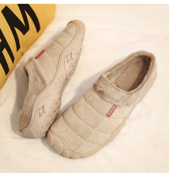 Antislip heren instappers, warme sloffen voor ultiem comfort binnen. Stijlvol en duurzaam.