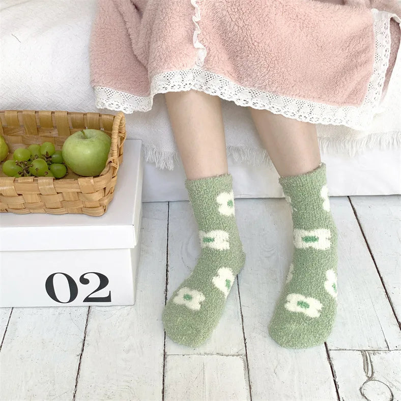 Perfecte winter lounge sokken voor dames, houdt je voeten knus en warm. Met vrolijke print.