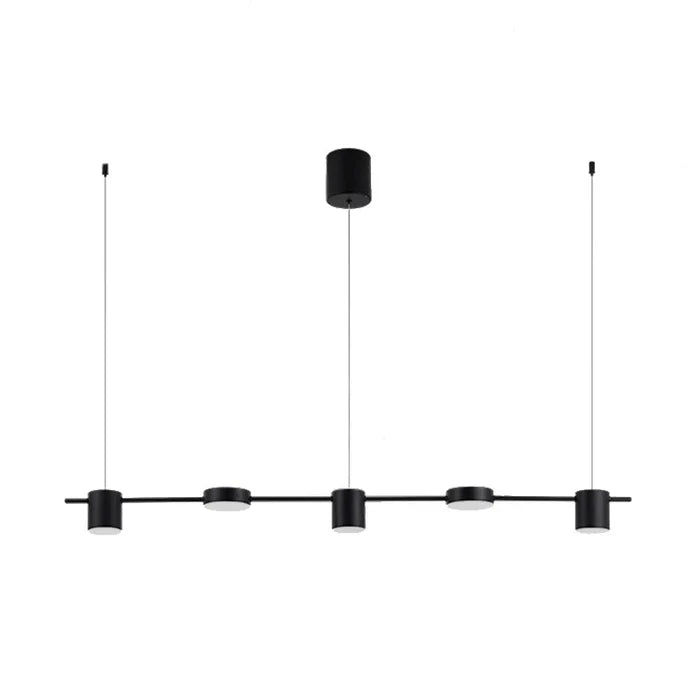 Sfeervolle AuraDrum hanglamp, goud-zwart, met indirecte verlichting voor een warme ambiance.