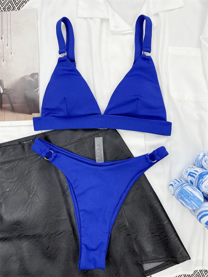 Dames Vera bikini met push-up ondersteuning, perfect voor een zelfverzekerde look aan het strand.