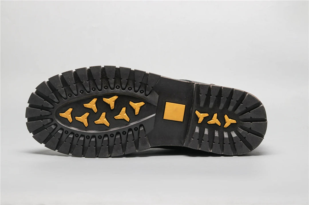 Comfortabele hoge heren winterlaarzen, ideaal voor lange wandelingen in de kou.