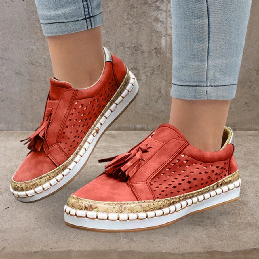 Witte orthopedische dames AirComfort sneakers, ideaal voor comfort en voetondersteuning.