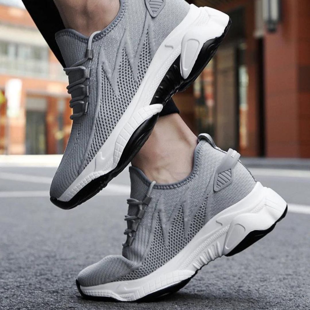 Grijze heren sneakers met MaxLift Boost. Casual comfort en een moderne uitstraling dankzij de onzichtbare hak.