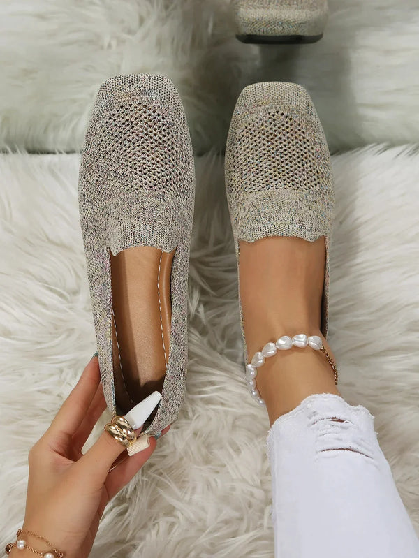 Zwarte modieuze instappers, dames orthopedische schoenen met antislip voor dagelijks comfort.