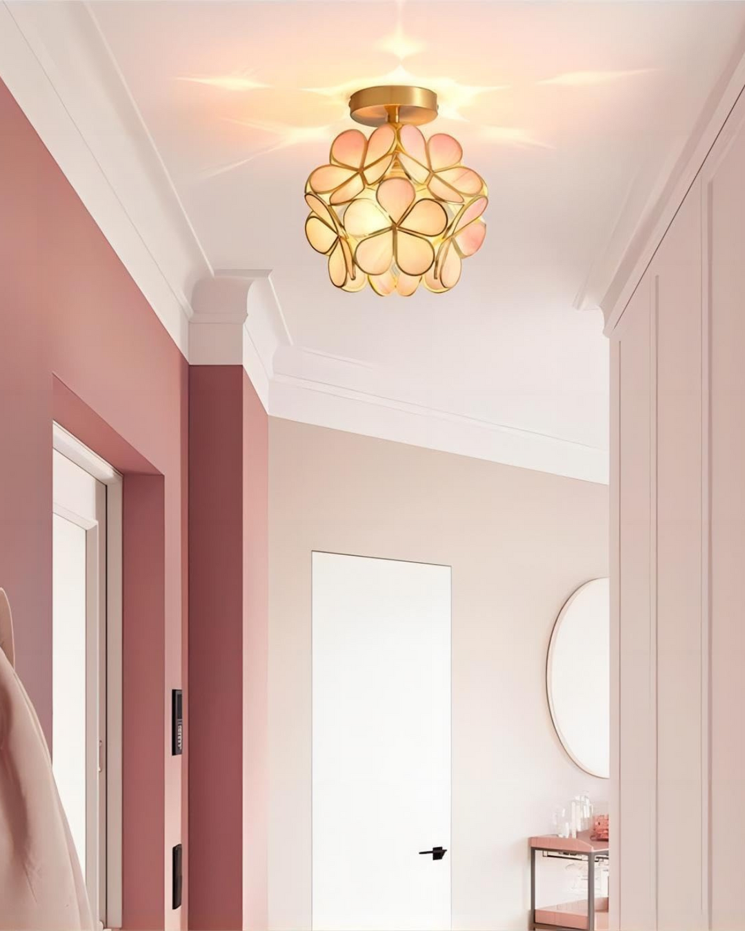 Minimalistische bloem plafondlamp, acryl en wit design, perfect voor slaapkamer.