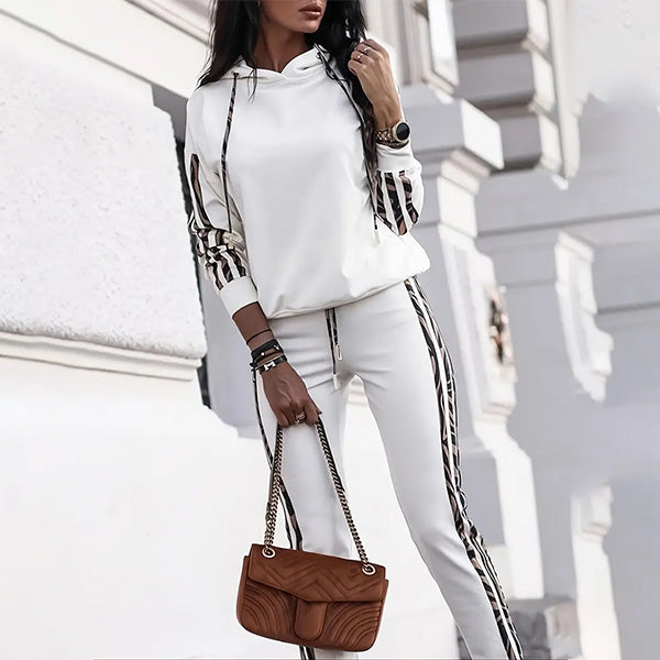 Dames tweedelige sportset Yara: comfortabele stretch kleding voor yoga of workout.