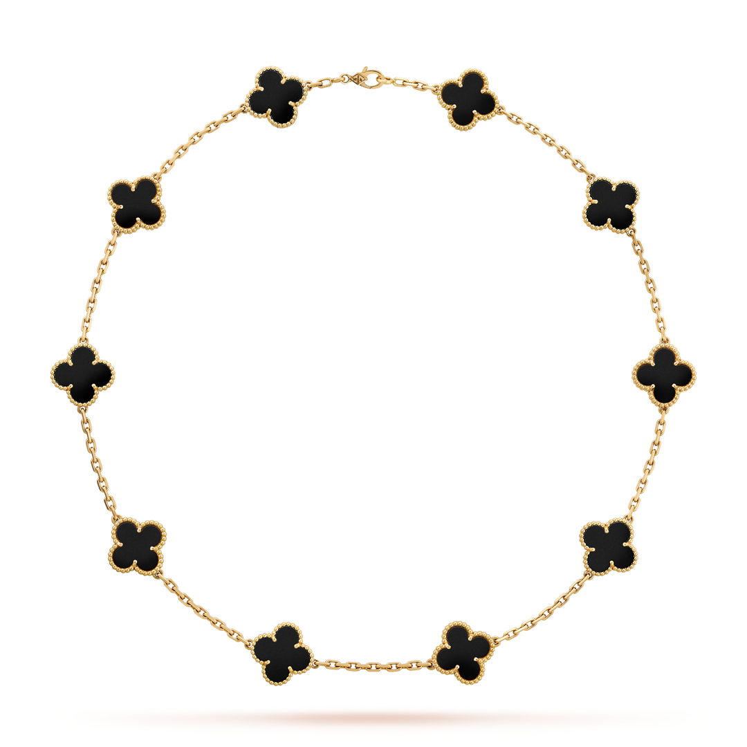 Elegante gouden dames klaver ketting met mystieke zwarte hanger, symbool voor geluk. Uniek sieraad accessoire.