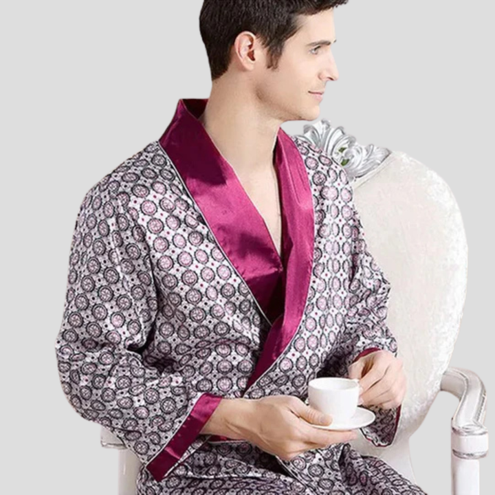 Luxe heren satijnen badjas in kimono model, ideaal voor ontspanning en stijlvolle mannenmode.
