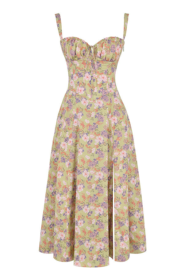Dames jurk met bloemen en tailleaccent, ideale lente jurk of zomerjurk voor buiten.