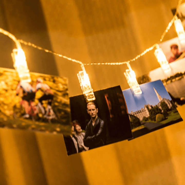 Energiezuinige LED-verlichting en handige fotoclips in één sfeervolle lamp voor jouw woondecoratie.