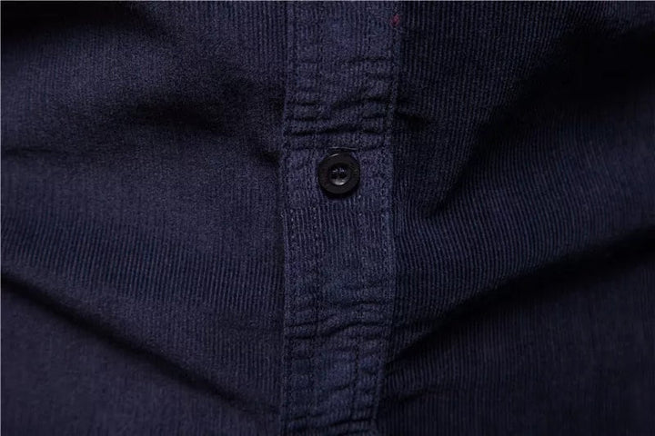 Elegant casual corduroy heren overhemd, comfortabel voor dagelijkse kleding en modieus.