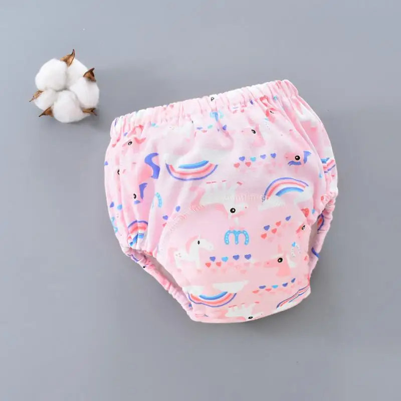 Herbruikbare waterdichte luierbroek met 6 lagen, een duurzame keuze voor baby's.
