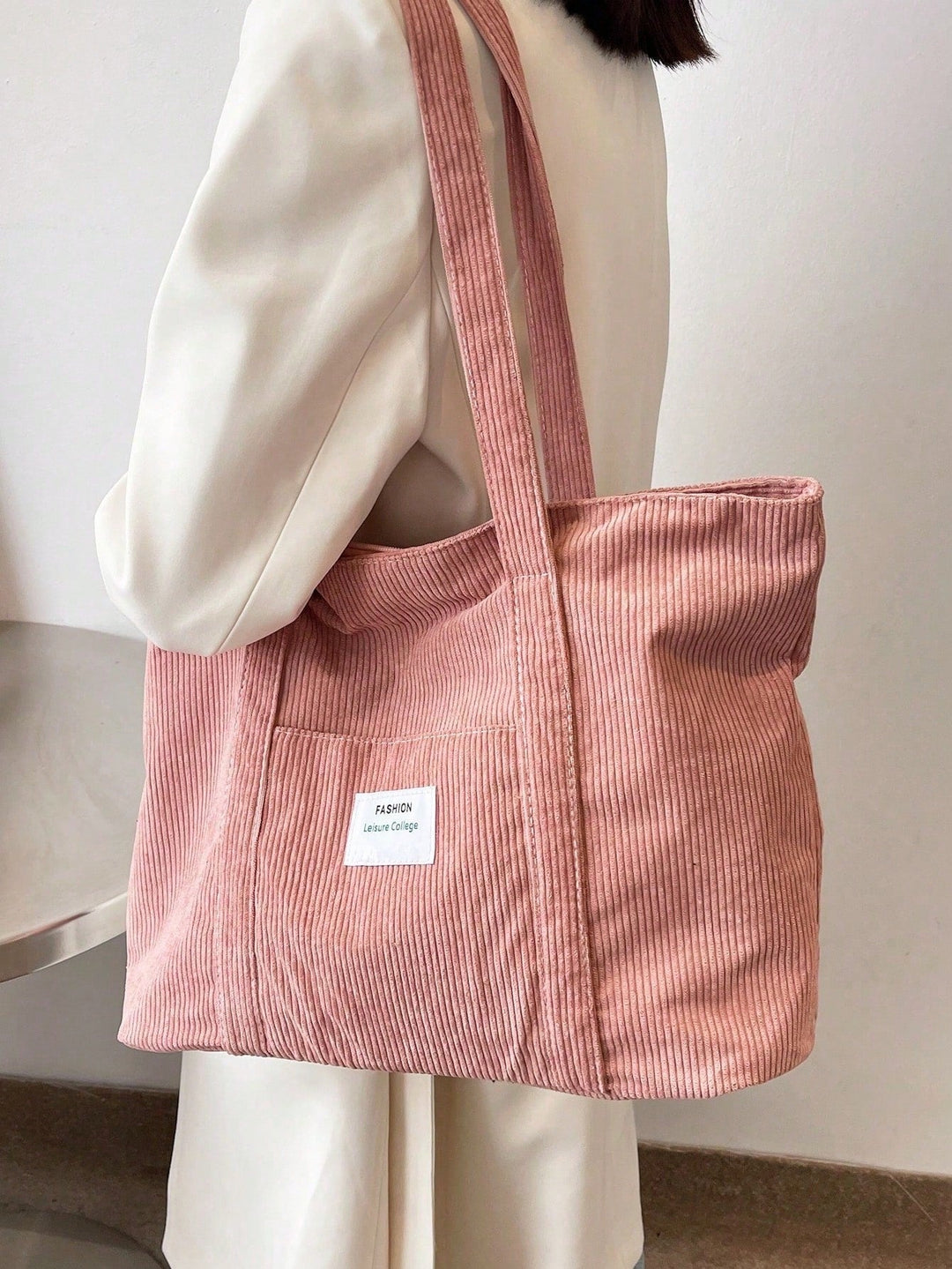 Stevige corduroy schooltas, ruime schoudertas voor studenten met casual look.