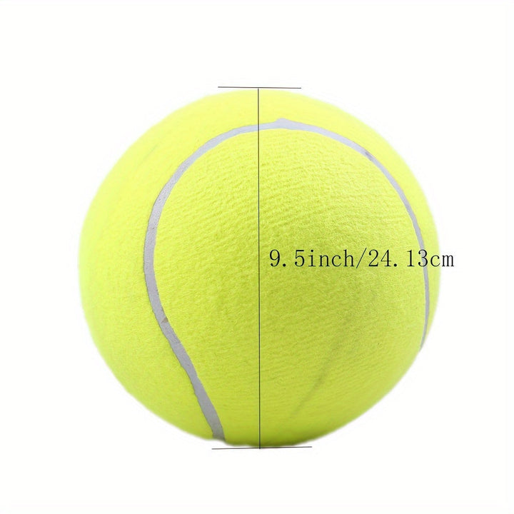 Duurzame gele hondenbal, extra groot tennisbal formaat. Perfect voor buitenspel en apporteeractiviteiten.