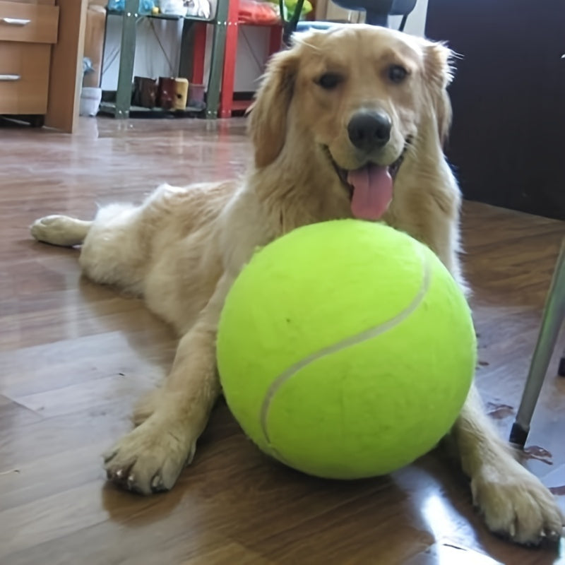 Grote, duurzame gele tennisbal voor honden. Perfect voor buiten spelen en apporteren, van veilig rubber.