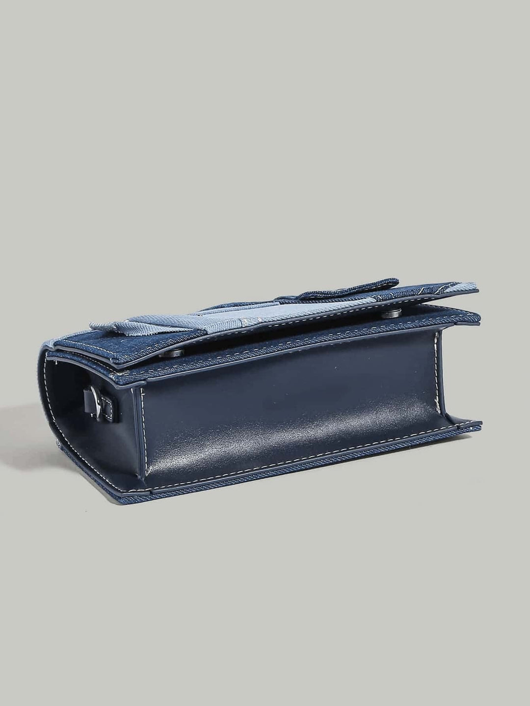 Denim dames schoudertas, blauwe spijkerstof crossbodytas, stijlvol en comfortabel.