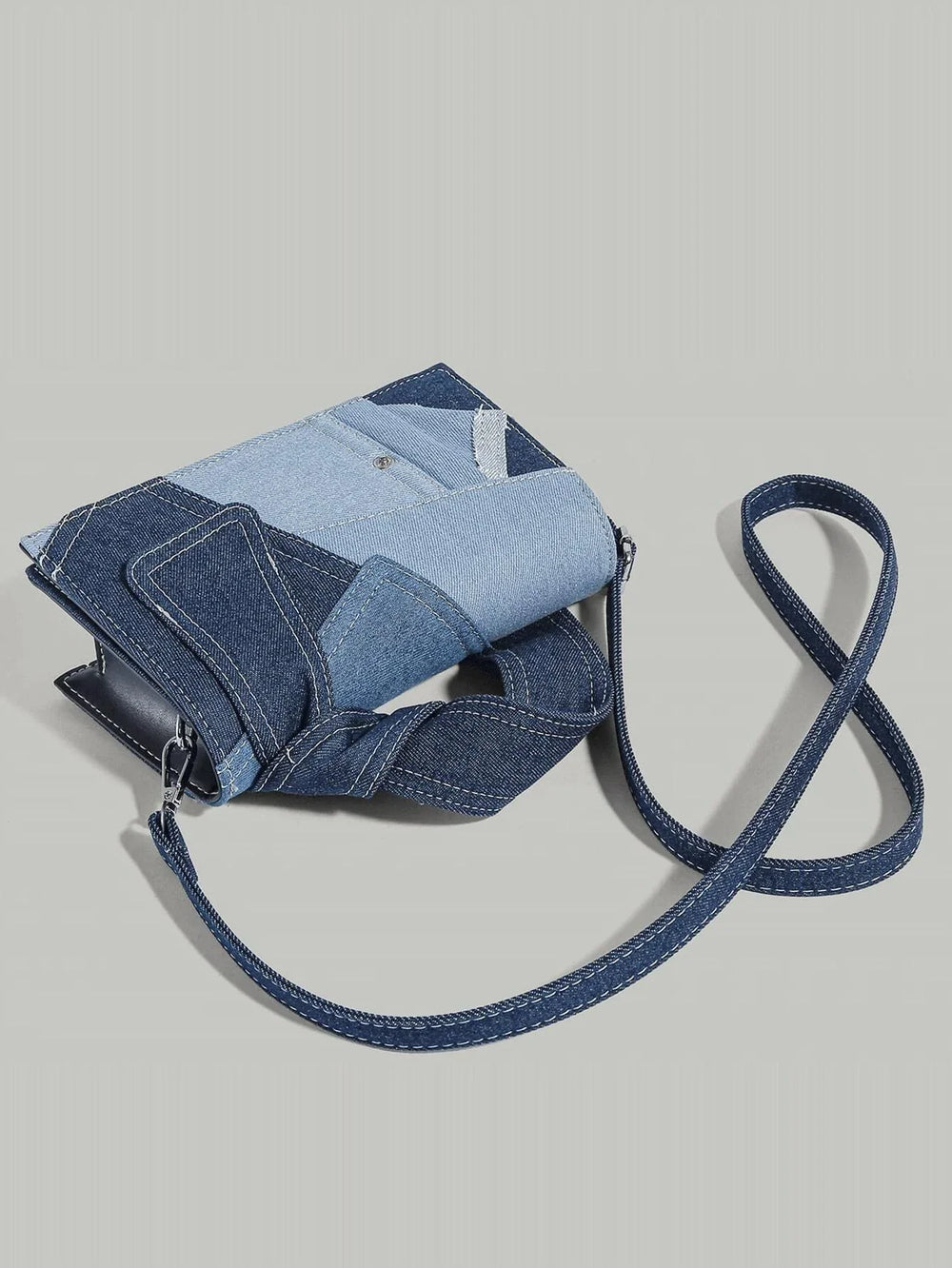 Casual dames denim schoudertas, blauwe spijkerstof crossbodytas, ideaal als modeaccessoire.