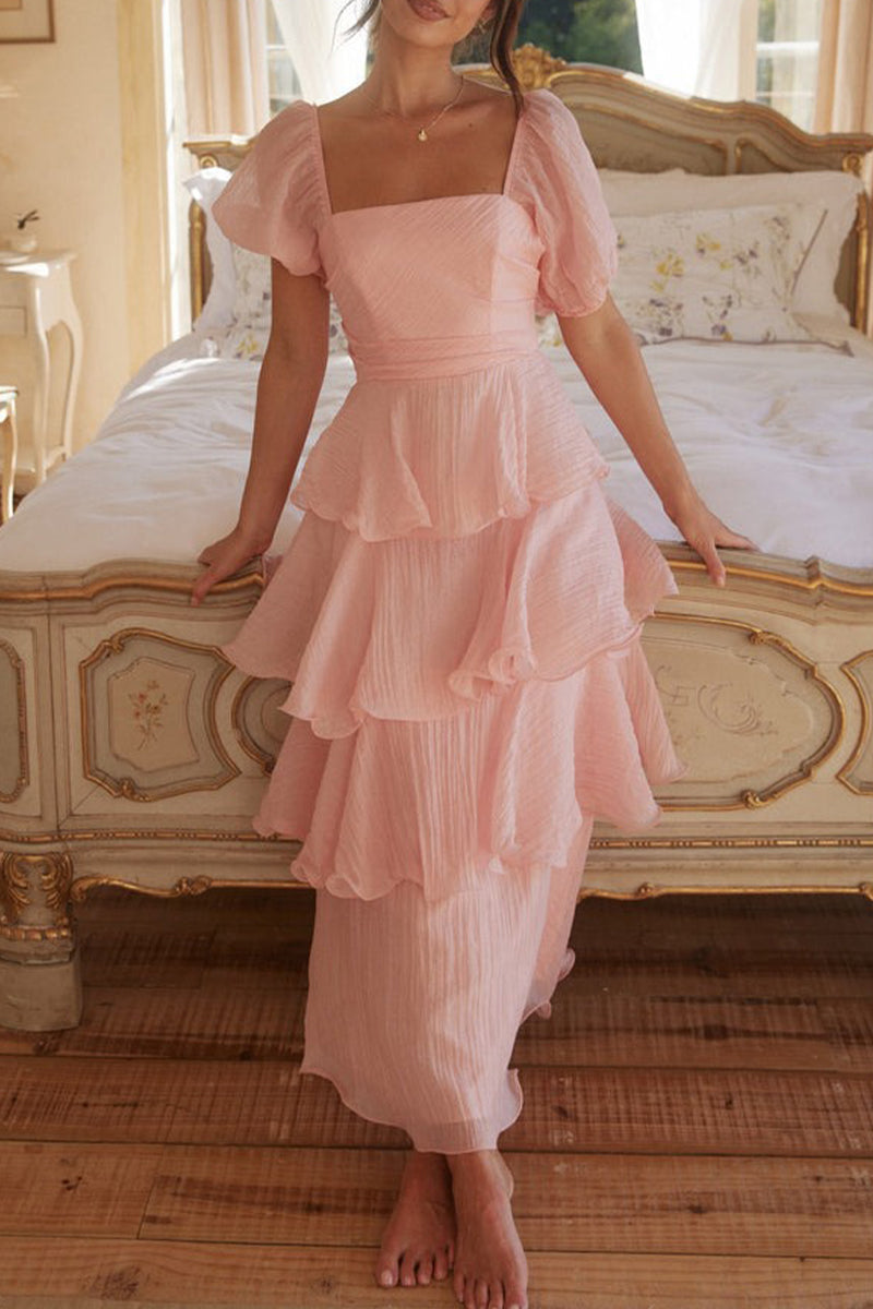 Stijlvolle dames jurk: gelaagde midi-jurk met off-shoulder hals en elegante ruches, voor een unieke look.