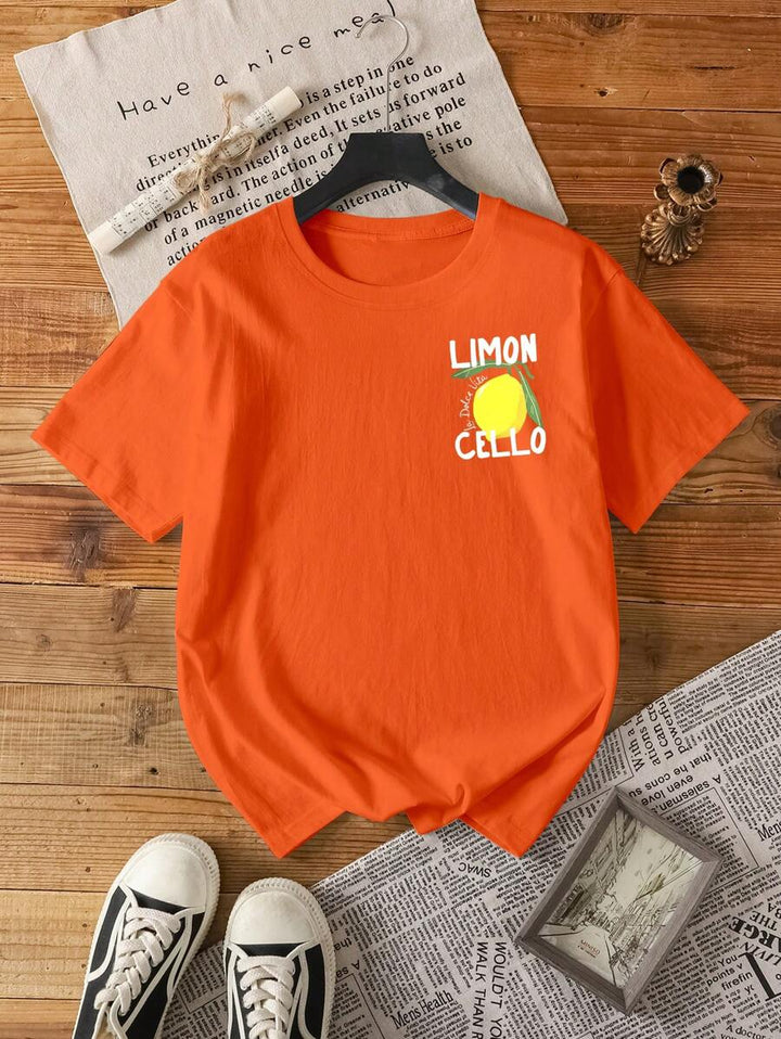 Oranje dames T-shirt met vrolijke fruitprint, korte mouwen en trendy tekst. Ideaal voor zomer en Koningsdag.