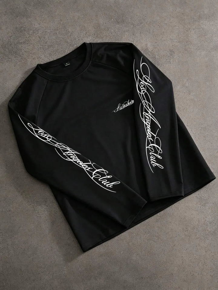 Heren longsleeve met unieke handgeschreven print en ronde hals. Casual comfort voor dagelijks gebruik.