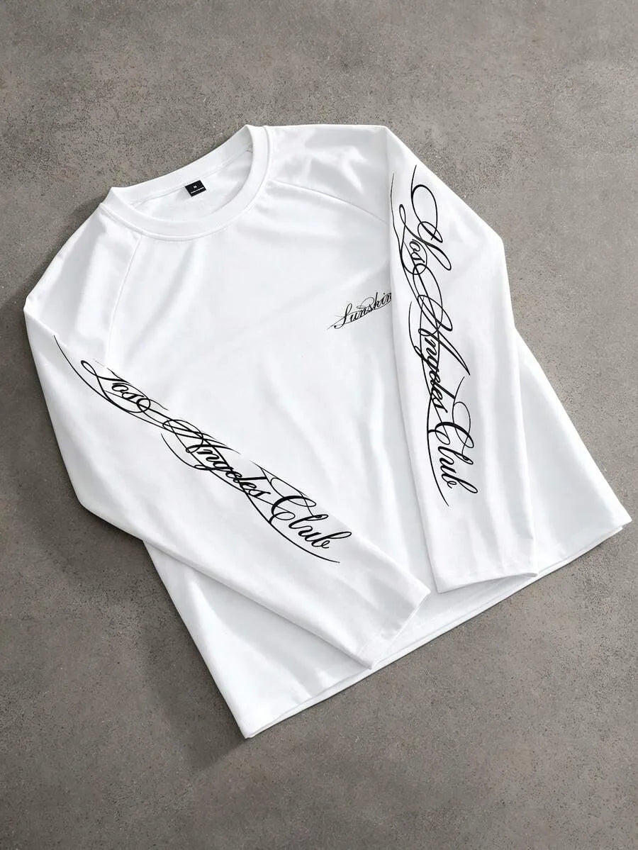 Heren casual longsleeve met handgeschreven print. Ronde hals voor dagelijkse, comfortabele stijl.