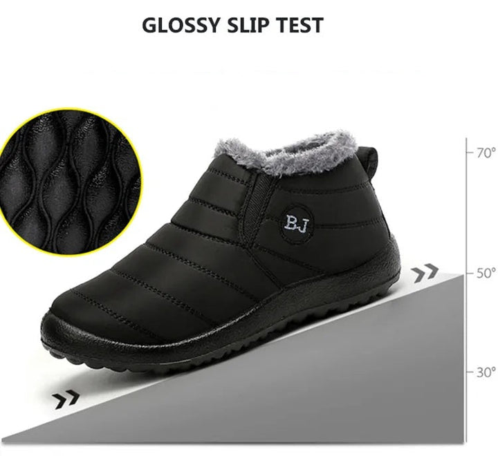 Heren casual instappers, waterdicht en gevoerd voor extra warmte. Ideale schoenen voor winterse wandelingen.