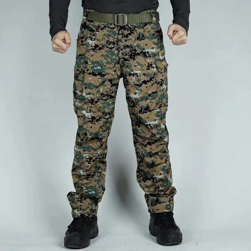 Heren avontuurlijke outdoorbroek, waterdicht & sneldrogend, met genoeg ruimte in de cargozakken.