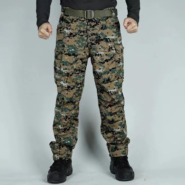 Heren avontuurlijke outdoorbroek, waterdicht & sneldrogend, met genoeg ruimte in de cargozakken.