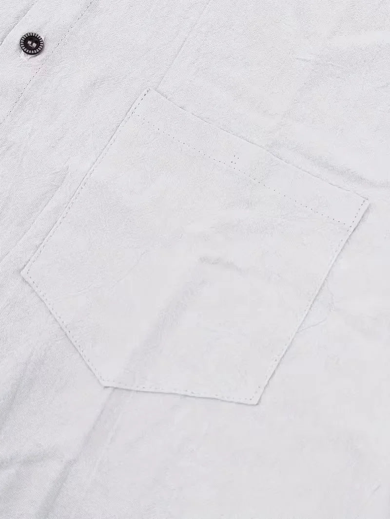 Heren zomerset: V-hals shirt korte mouwen & broek rechte pijpen, ideaal voor een relaxte zomer.