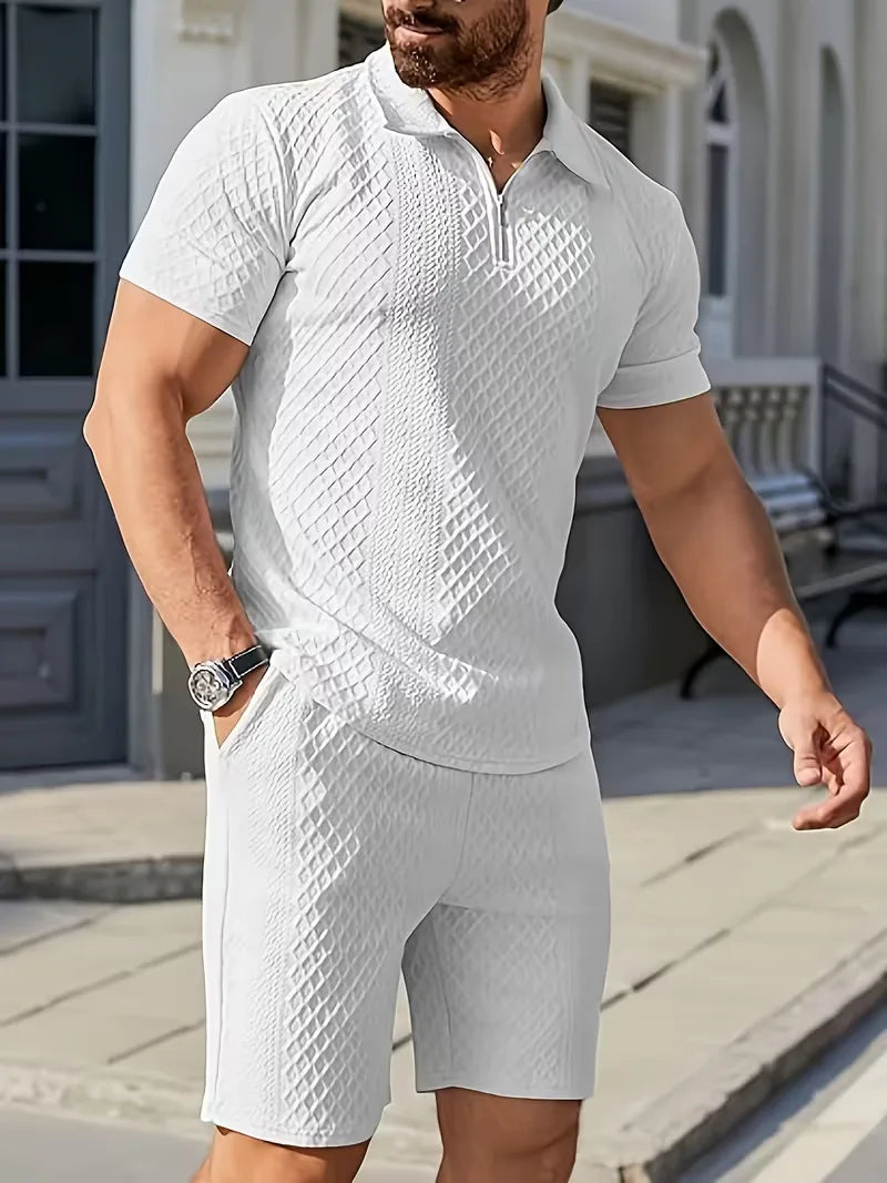 Tweedelige heren zomer set: poloshirt met rits & shorts. Casual regular fit voor comfortabele vrijetijd.
