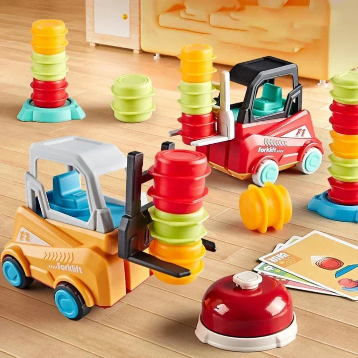 Educatief stapelspel met houten heftruck en kleurrijke blokken voor kinderen.