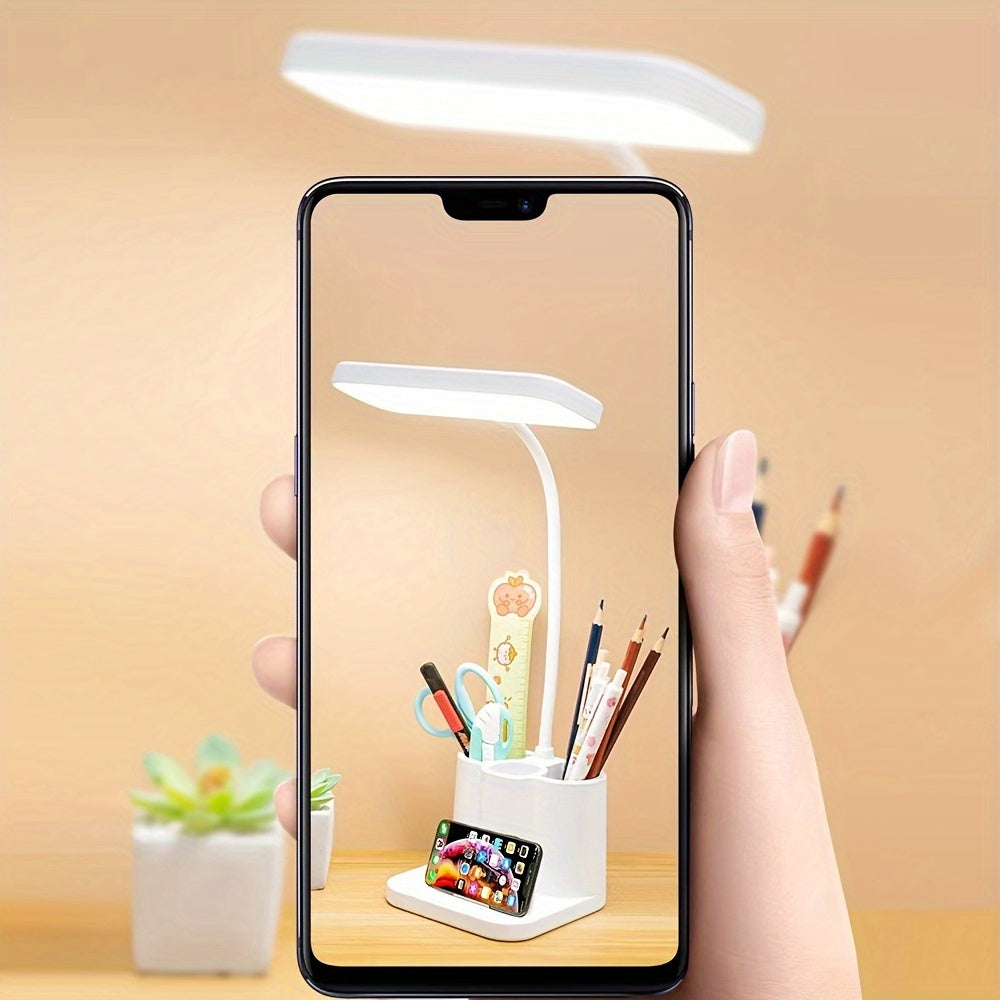 Compacte draadloze LED bureaulamp voor werkplek of studeerkamer, met verstelbaar licht.